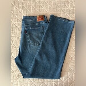 Levi’s women 16 506 straight leg Jean